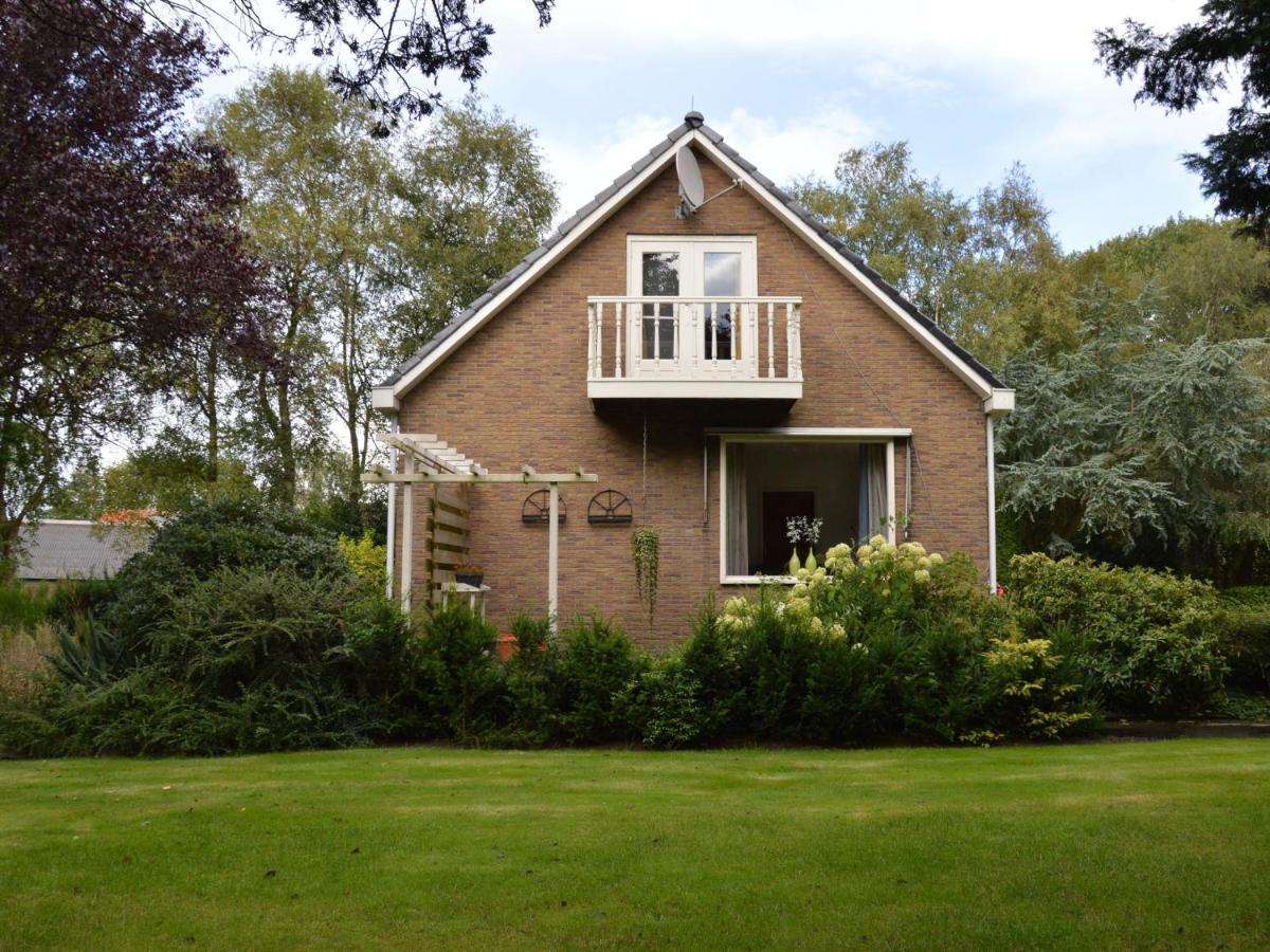 Cozy Vacation Home With A Private Garden Mantinge Exterior photo